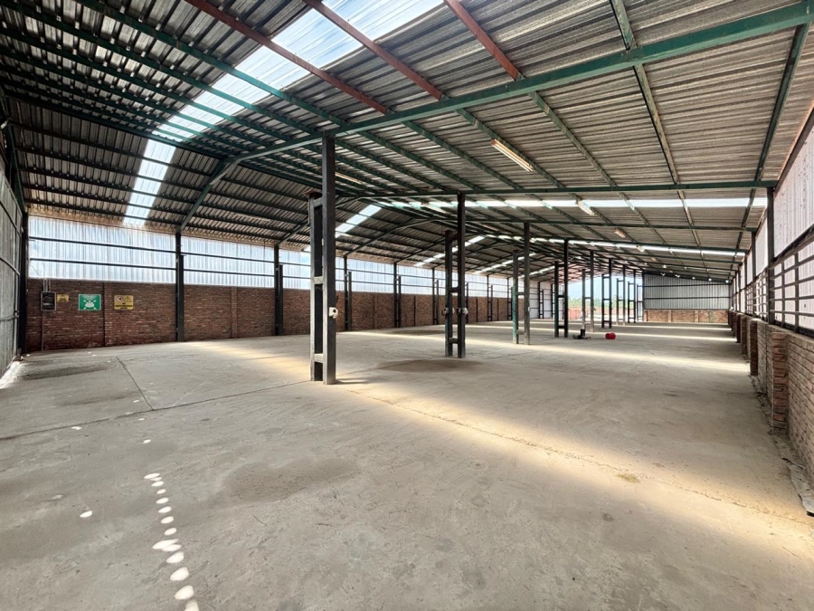 To Let commercial Property for Rent in Klerksdorp Industrial North West